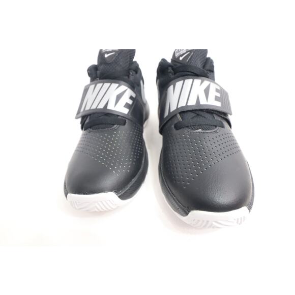 Nike Team Hustle D 8 GS 881941-001 nike 881941-001. size us 4Y